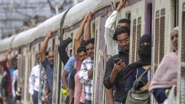 In Mumbai, trains designed for 2,500 passengers routinely carry more than 5,000 during rush hours. (Satish Bate/HT Photo)