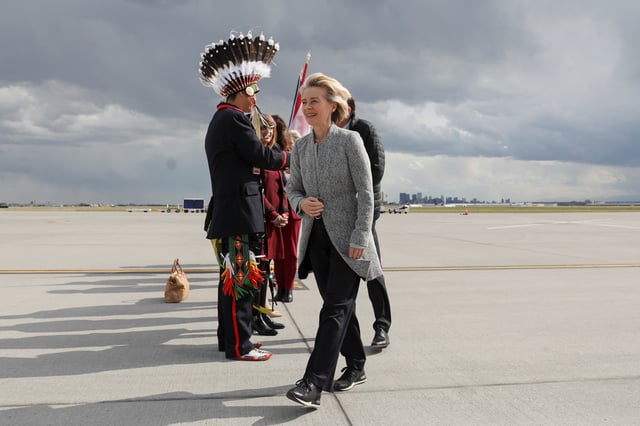 European Commission President Ursula von der Leyen arrives before world leaders meet in Kananaskis for the G7 leaders' summit, at Calgary International Airport in Calgary, Alberta, Canada June 15, 2025. REUTERS/Amber Bracken/Pool
