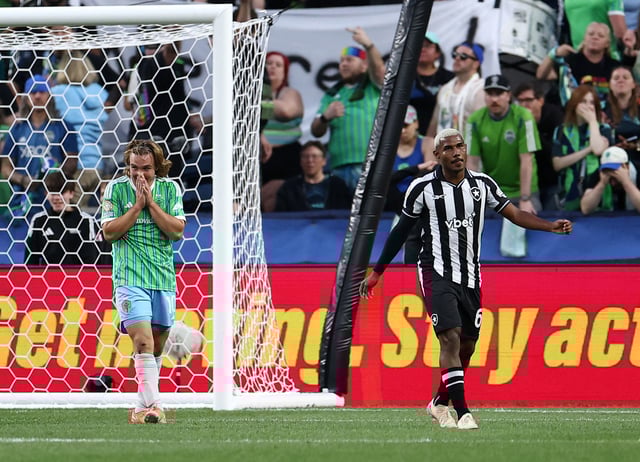Soccer Football - FIFA Club World Cup - Group B - Botafogo v Seattle Sounders FC - Lumen Field, Seattle, Washington, U.S. - June 15, 2025 Seattle Sounders FC's Pedro de la Vega reacts after a missed chance REUTERS/Agustin Marcarian