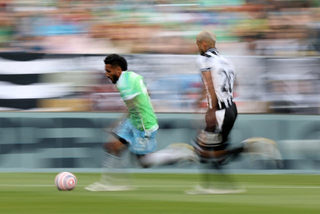 Soccer Football - FIFA Club World Cup - Group B - Botafogo v Seattle Sounders FC - Lumen Field, Seattle, Washington, U.S. - June 15, 2025 Seattle Sounders FC's Jesus Ferreira in action with Botafogo's Alexander Barboza REUTERS/Agustin Marcarian