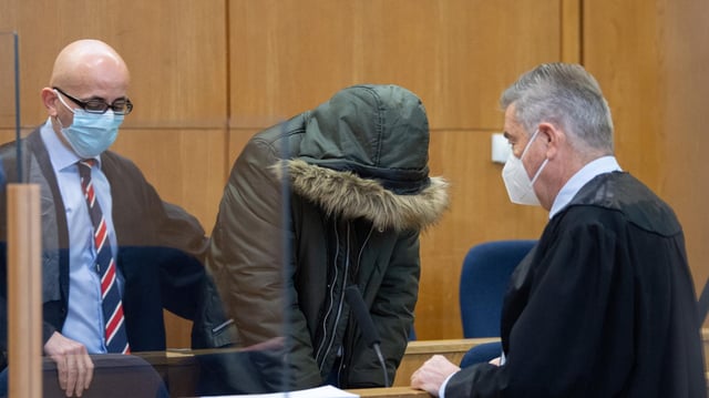 Der angeklagte syrische Arzt Alaa M. vor dem Frankfurter Oberlandesgericht.