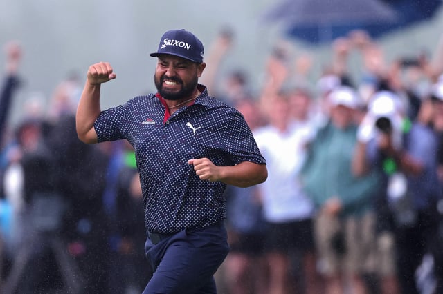 OAKMONT, PENNSYLVANIA - JUNE 15: J. J. Spaun of the United States celebrates winning on the 18th green during the final round of the 125th U.S. OPEN at Oakmont Country Club on June 15, 2025 in Oakmont, Pennsylvania. (Photo by Andrew Redington/Getty Images)