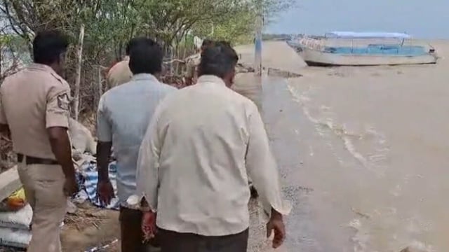 Two fishermen drown as boat capsizes in rough seas off Andhra Pradesh coast