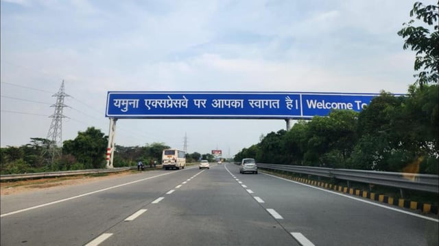 Under the affordable housing scheme at least 3,000 plots measuring 30 square metre (sqm) will be offered in sectors 18 and 20 near Noida international airport. (HT Photos)