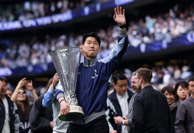 Waving goodbye? Son Heung-min&#39;s future remains uncertain (Photo: Getty)