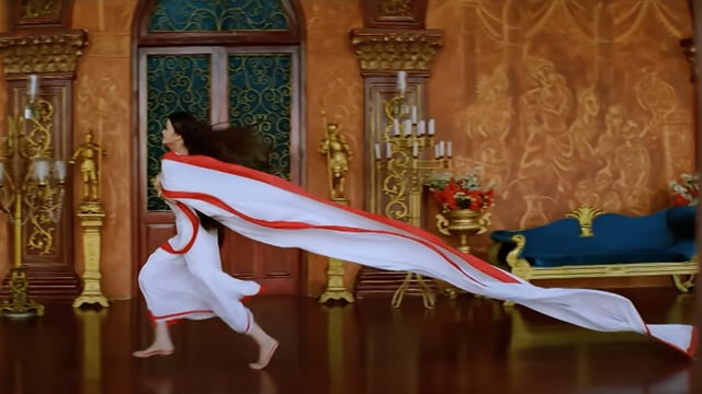 Paro ran across the haveli in a saree created overnight by Neeta Lulla and her team.