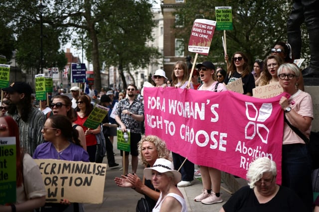 Manifestation pour la dépénalisation de l'avortement, le 17 juin 2023 à Londres
