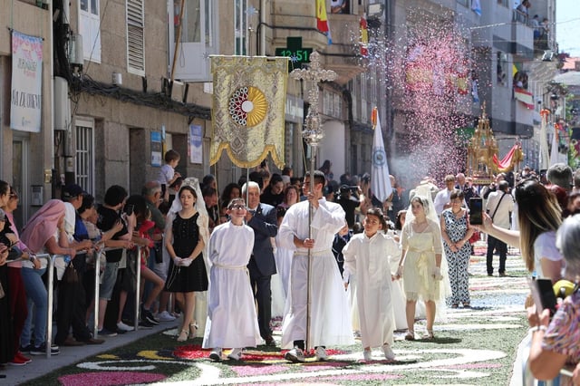 Un momento durante la celebración del Corpus de Ponteareas 2024.