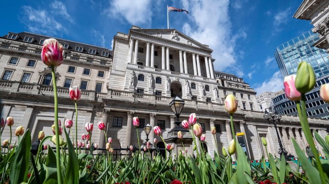 Financial markets think that the Bank of England’s rate-setting committee will vote in a similar vein to the shadow MPC: a 7-2 vote split in favour of a hold is anticipated