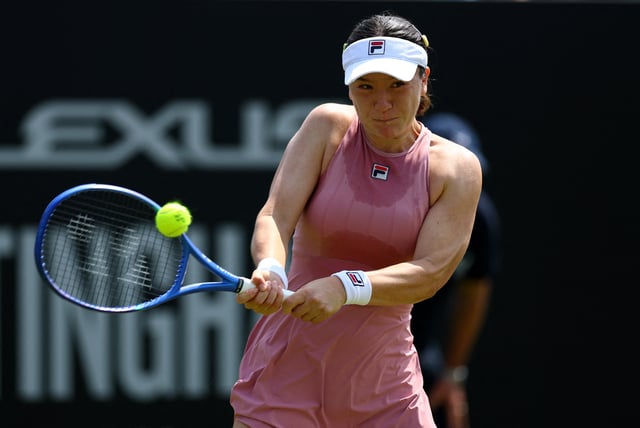 Tennis - Nottingham Open - Nottingham Tennis Centre, Nottingham, Britain - June 17, 2025 New Zealand's Lulu Sun in action during her round of 32 match against Britain's Katie Boulter Action Images via Reuters/Andrew Boyers