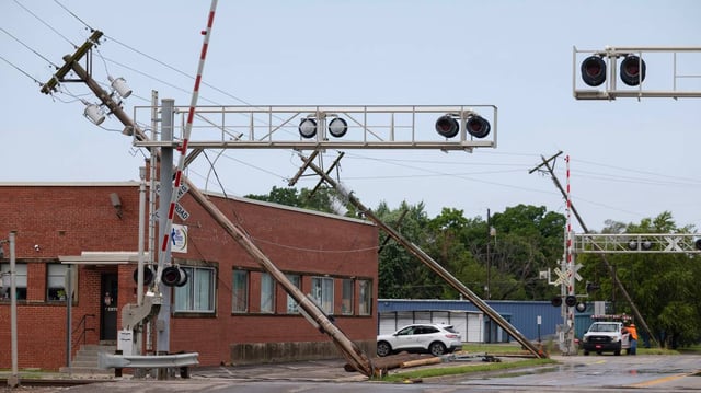 A series of power lines collapsed early Tuesday morning near Lincoln and Washington after a storm brought 100 mph wind gusts through the Wichita area.