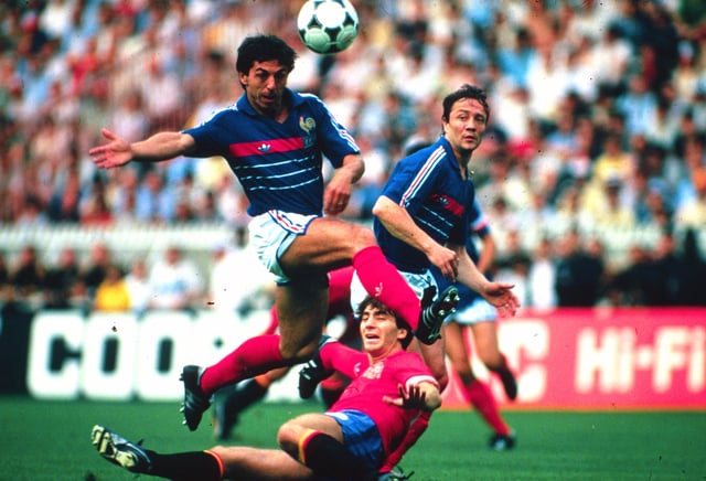 Alain Giresse (au premier plan) et Bernard Lacombe lors de l’Euro 1984 remporté par les Bleus.