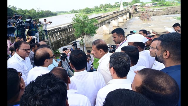 Since it is a tourist spot, two viewing galleries will also be constructed, and additional funds will be sanctioned for the same. Instructions have been issued to the contractor to begin work after the rains. (HT)