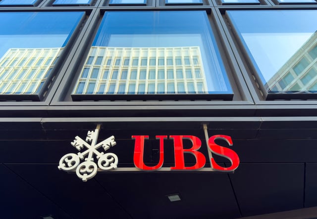A logo of Swiss bank UBS is seen in Zurich, Switzerland, May 1, 2025. REUTERS/Denis Balibouse/File Photo
