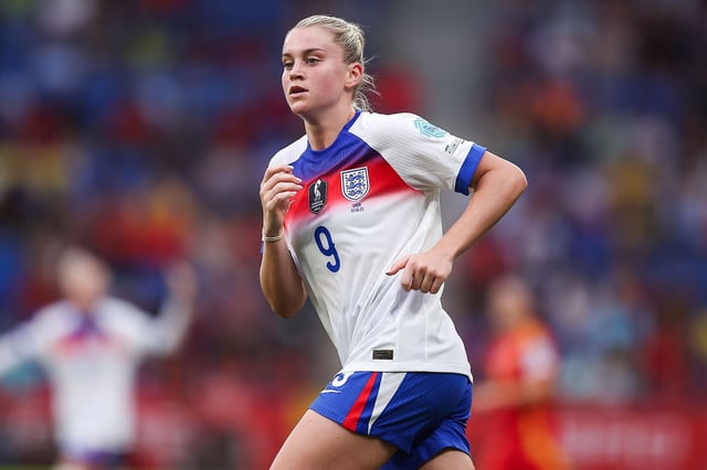 England striker Alessia Russo says she will avoid social media during the upcoming 2025 Women's Euros due to online abuse.