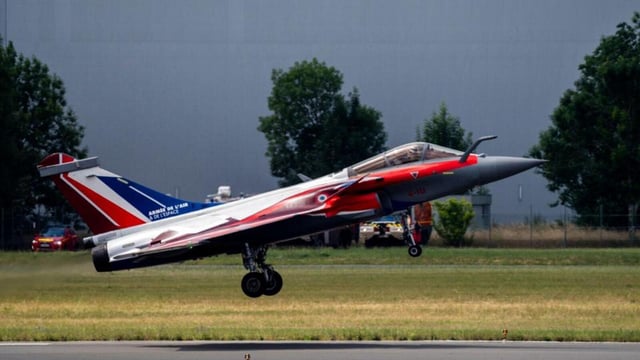 A Dassault Rafale C fighter jet at the Paris Air Show in Paris, France, on Tuesday. (Bloomberg)