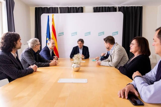 Reunión entre la cúpula de Junts y MES en Waterloo