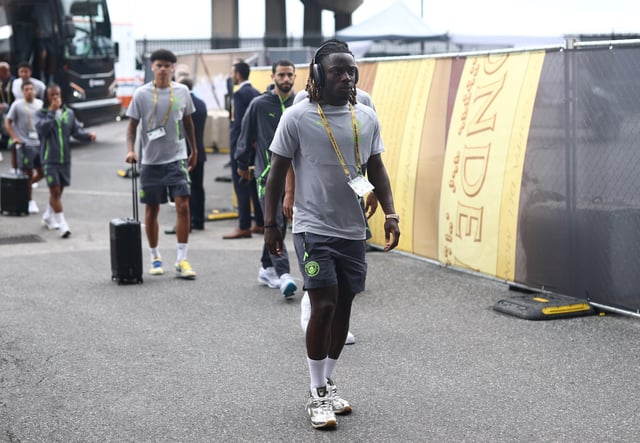 Soccer Football - FIFA Club World Cup - Group G - Manchester City v Wydad Casablanca - Lincoln Financial Field, Philadelphia, Pennsylvania, U.S. - June 18, 2025 Manchester City's Jeremy Doku arrives at the stadium before the match REUTERS/Lee Smith