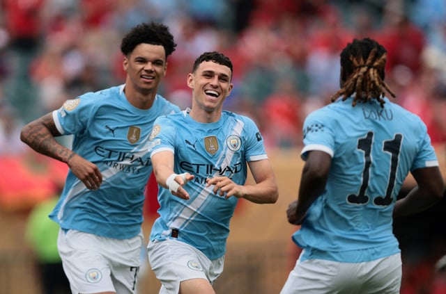 Soccer Football - FIFA Club World Cup - Group G - Manchester City v Wydad Casablanca - Lincoln Financial Field, Philadelphia, Pennsylvania, U.S. - June 18, 2025 Manchester City's Phil Foden celebrates scoring their first goal with Nico O'Reilly and Jeremy Doku IMAGN IMAGES via Reuters/Caean Couto