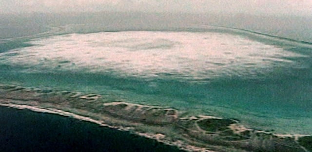 Essai nucléaire dans l'atoll de Fangataufa le 28 janvier 1996