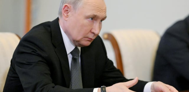 Vladimir Poutine à Saint-Pétersbourg le 18 juin 2025