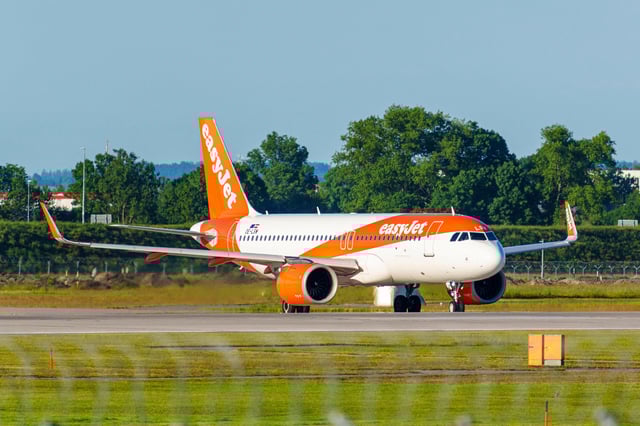 Ein Flugzeug der Firma Easyjet musste wegen Rauchentwicklungen notlanden. (Symbolfoto)