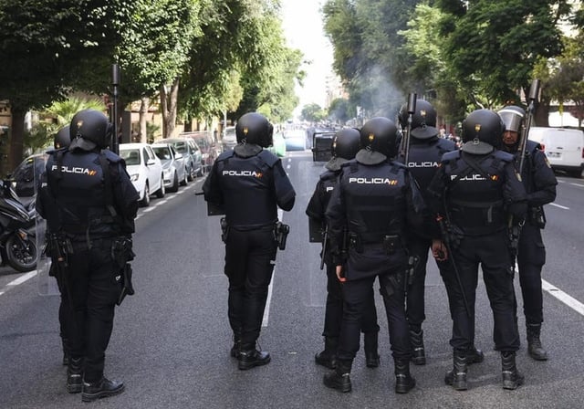 Corte de calles y despliegue policial en Cádiz por la huelga del metal