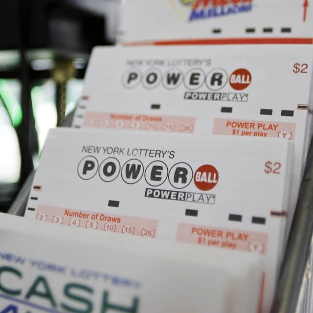 Ein Ingenieur aus Philadelphia merkte beim Reinigen seines Autos, dass er mehr als 43.000 Euro im Lotto gewonnen hat