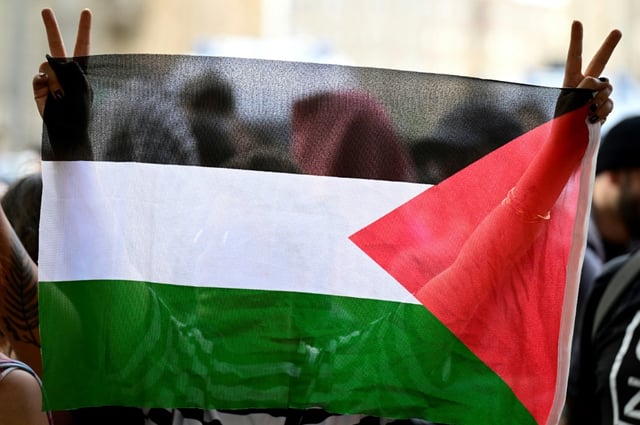 Wegen übermäßiger Polizeigewalt gegen propalästinensische Demonstranten und der Interpretation von Israel-Kritik als Antisemitismus hat der Europarat Deutschland scharf gerügt.