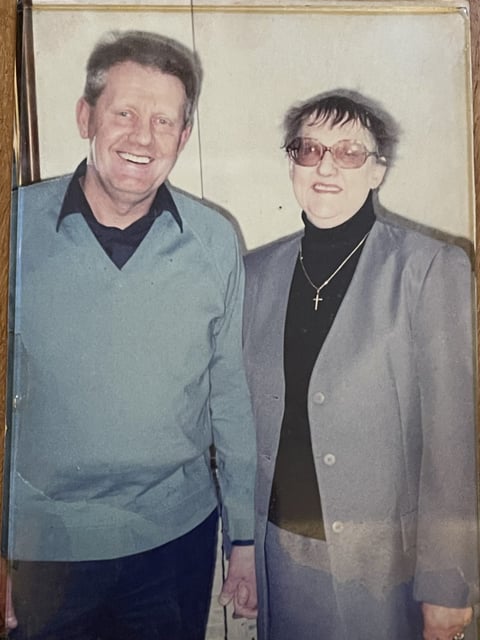 Former sub-postmaster Patricia Owen with husband David. The experts&#39; report was commissioned for her defence, but she died in 2003 without seeing her name cleared