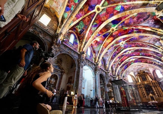 Imagen del espectáculo La Luz de San Nicolás, en la parroquia conocida como la &#39;Capilla Sixtina Valenciana&#39;