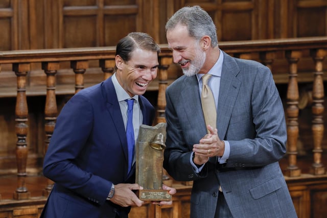 El Rey concede a Nadal el título de Marqués de Llevant.