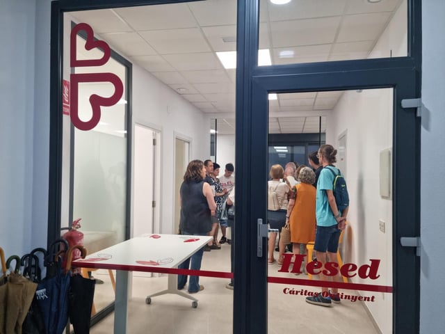 Nuevo local abierto por Cáritas en Ontinyent.