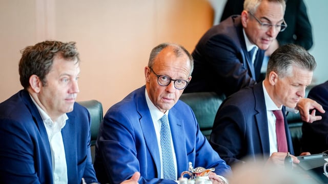Lars Klingbeil, Friedrich Merz und Thorsten Frei. 