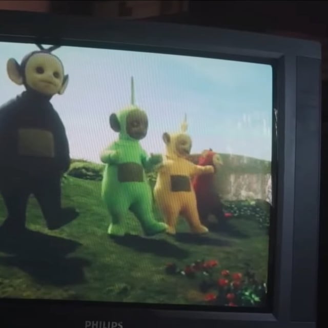 "Teletubbies" plays on a TV in "28 Years Later."