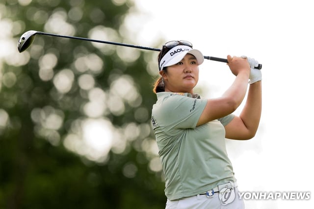 Ryu Hae-ran of South Korea tees off on the 14th hole during the first round of the KPMG Women's PGA Championship at Fields Ranch East at PGA Frisco in Frisco, Texas, on June 19, 2025, in this Getty Images photo. (Yonhap)