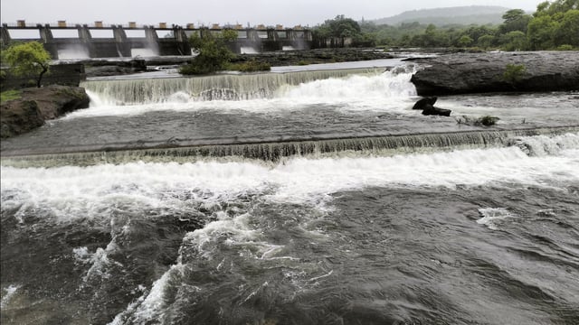 According to official data, the Khadakwasla Dam has recorded 73 mm of rainfall in the past 24 hours, pushing its storage to 1.66 TMC which is approximately 84% of its total capacity. (Mahendra Kolhe/HTt photo)