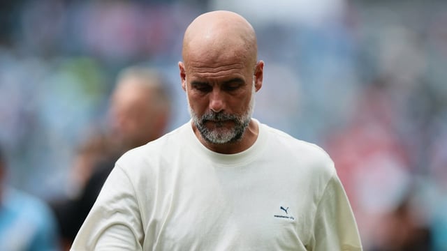 Wer zu spät kommt … Man City wird von der Premier League bestraft, muss Millionen zahlen. Der kuriose Grund.
