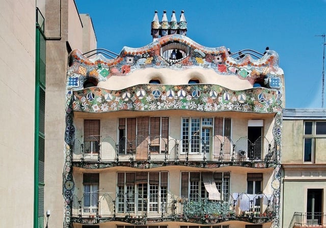 La fachada posterior de la Casa Batlló tras la restauración