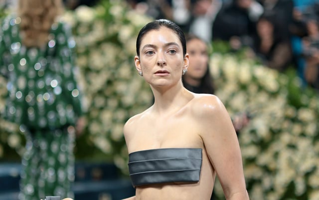 Lorde. (Dimitrios Kambouris/Getty Images for The Met Museum/Vogue)