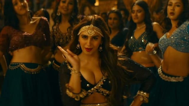 Huma Qureshi sets the screen on fire in Dil Thaam Ke.