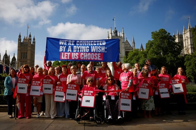 Das britische Unterhaus hat einen Gesetzesentwurf zur Legalisierung von Sterbehilfe verabschiedet. Bei der Abstimmung votierten 314 Abgeordnete für das umstrittene Vorhaben und 291 dagegen.