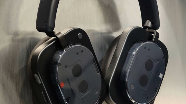 Alleged image of the Nothing Headphone 1 in black. 
