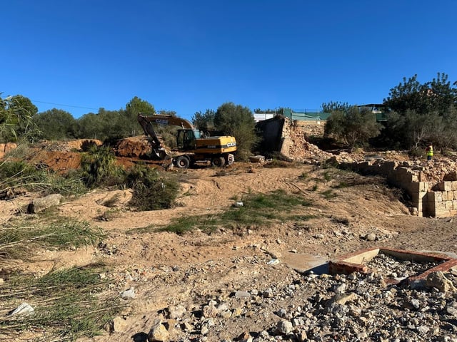 Trabajos para la reconstrucción del puente de l'Omet