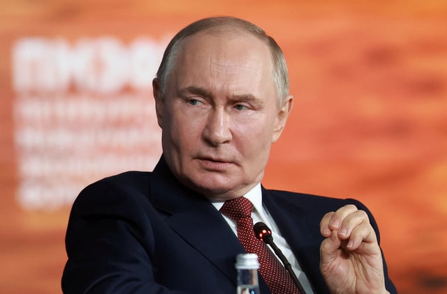 Russia's President Vladimir Putin speaks during a plenary session of the St. Petersburg International Economic Forum (SPIEF) in Saint Petersburg, Russia, June 20, 2025. REUTERS/Anton Vaganov/File photo