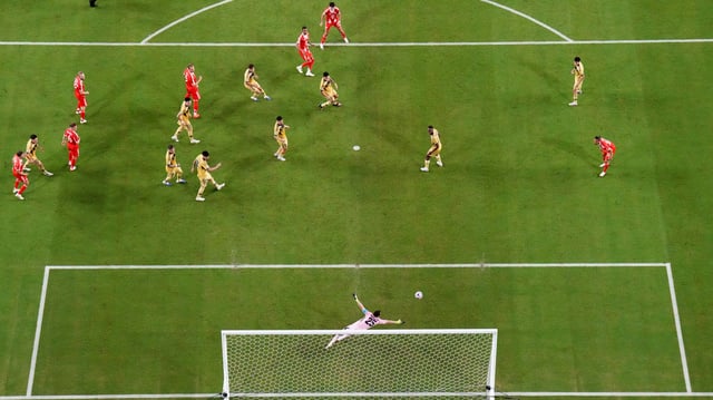 Soccer Football - FIFA Club World Cup - Group C - Bayern Munich v Boca Juniors - Hard Rock Stadium, Miami Gardens, Florida, U.S. - June 20, 2025 Bayern Munich's Michael Olise scores their second goal REUTERS/Marco Bello