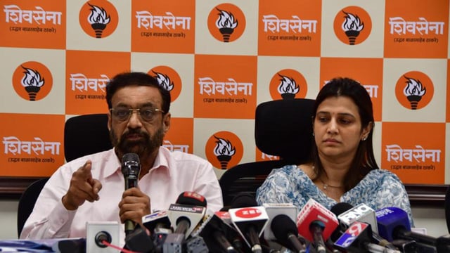 Vinod Ghosalkar with Tejasvee Ghosalkar (HT Photo)