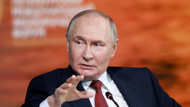 Russia's President Vladimir Putin speaks about possibility of WW3 during a plenary session of the St. Petersburg International Economic Forum (SPIEF) in Saint Petersburg, Russia, June 20, 2025.