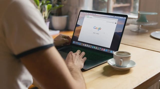 Google's new "Search Live" feature adds voice chat to Search. But is it useful yet? | Image: Unsplash