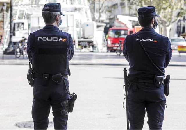 Dos agentes de la Policía Local de Valencia